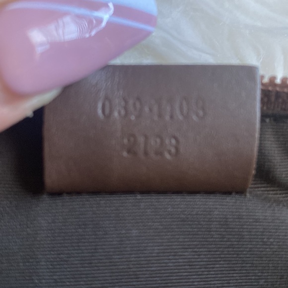 Gucci Purse - Picture 7 of 9